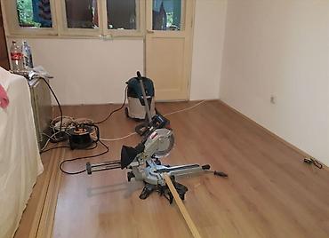 Građevinarstvo i rekonstrukcija: Postavljanje laminata, vinil ploča sa profesionalnom opremom. Cena — 4