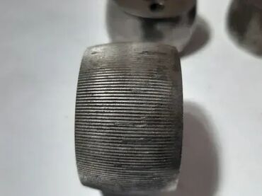Ostali alati i mašine: Tockici za radlu, recke 0,8mm Cena je po komadu a na raspolaganju je — 9