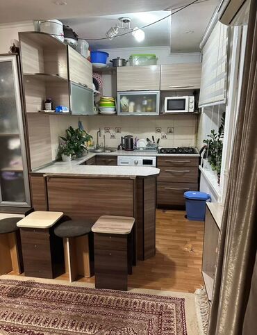 рабочий квартира: 2 комнаты, 43 м², Хрущевка, 3 этаж, Косметический ремонт