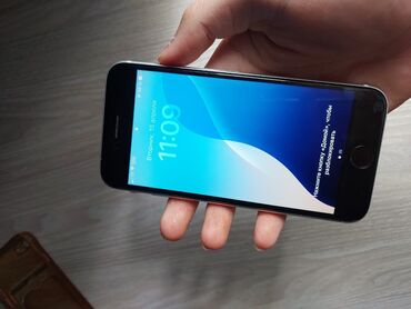 телефон 6s: IPhone SE 2020, Б/у, 128 ГБ, White Titanium, Кабель, 75 %