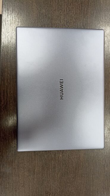 мас бук: Ноутбук, Huawei, 8 ГБ ОЗУ, Intel Core i5, Б/у, Для несложных задач, память SSD