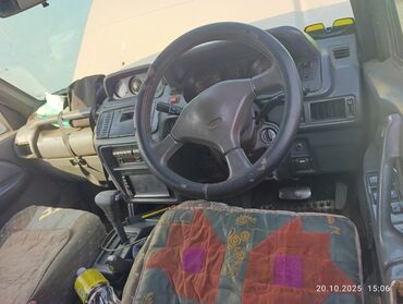 багажник на паджеро: Mitsubishi Pajero: 1993 г., 3 л, Механика, Бензин, Жол тандабас