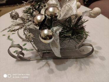 Yeni il oyuncaqları və bəzəkləri: Yeni il aksesuarları. 10-15-20₼ Yeni il xonça və ekibanular da — 11