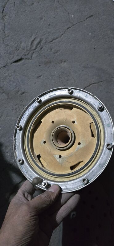 Промышленные насосы: Насосы на запчасти . Всё работают насосы кроме улитки. производитель — 9