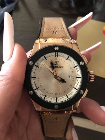 saat satisi: İşlənmiş, Qol saatı, Hublot