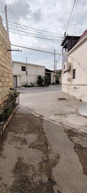 Köhnə tikili: Bakı, Bülbülə qəs., 3 otaqlı, Köhnə tikili, m. Koroğlu, 1 kv. m -da lalafo.az — 3 Köhnə tikili: Bakı, Bülbülə qəs., 3 otaqlı, Köhnə tikili, m. Koroğlu, 1 kv. m — 3