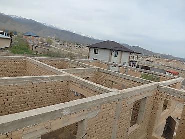 Продажа коттеджей и домов: Продажа: недостроенный дом с подвалом/погребом Описание: - Коробка — 2