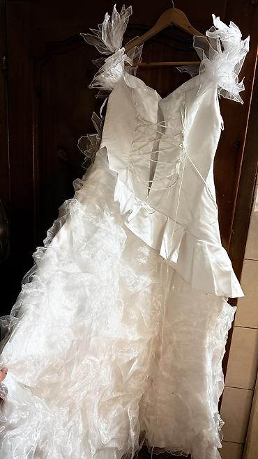 Свадебные платья: Продаю шикарное белое свадебное платье В хорошем состоянии — 13