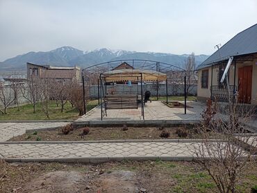 дома в воронцовке кыргызстан: 75 м², 3 комнаты, Без мебели