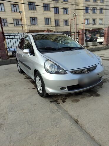 Honda: Honda Jazz: 2004 г., 1.4 л, Механика, Бензин, Хэтчбэк