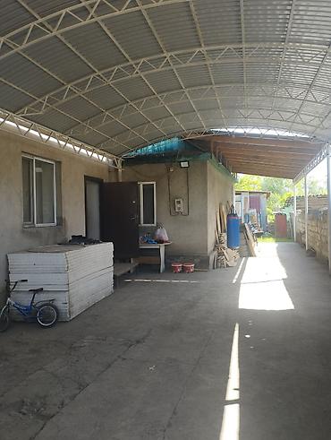 по советской: Продаю дом находится Ново-Павловке, ориентир ул. Советская пересекает — 3