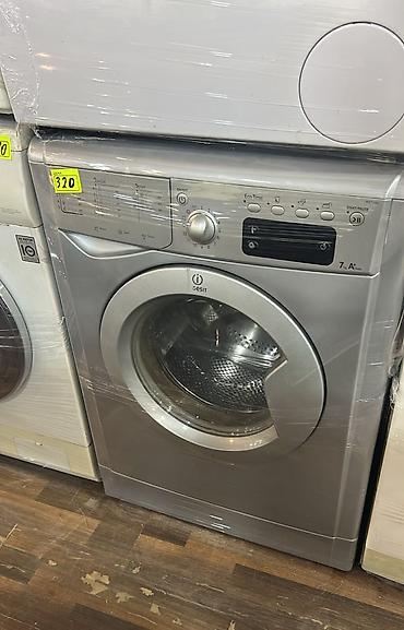 Indesit önyükləməli paltaryuyan maşın - Yük: 7 kq - Enerji sinfi: A+