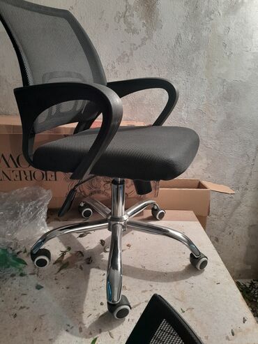 спинка для офисного кресла: Б/у, С колесиками, Рукояти регулируются, Ткань