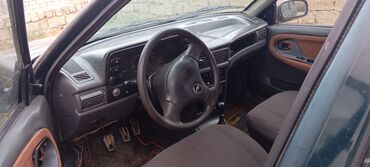 Daewoo: Daewoo Nexia: 1.5 l | 1996 il Sedan