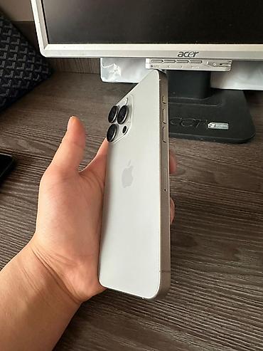 Чехлы: Продаю свой iPhone 15 Pro Max в идеальном состоянии. Телефон — 4