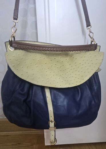 mona crne torbe: Shoulder bag, Miu Miu, Material: Leather