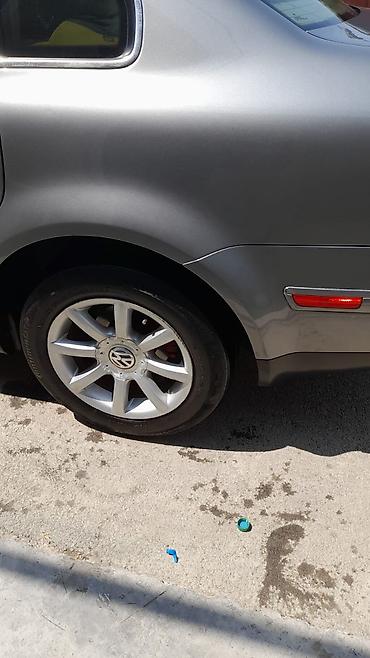 üstü açıq maşın: Volkswagen Passat (B5.5) sedan – gümüşü rəng - Kuzov: sedan, gümüşü — 1