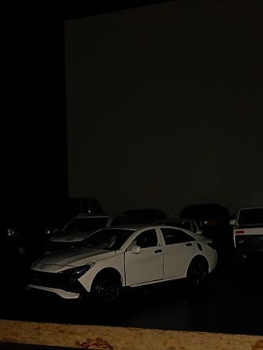 Avtomobil modelləri: Miqyaslı diecast oyuncaq avtomobil modelləri - Korpus: metal — 11