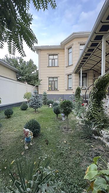 абая 40: 🏡 ЗАМАНБАП ҮЙ САТЫЛАТ 📍 Локация: Куюкова — Шералиева ✨ Үй-бүлөлүк — 3