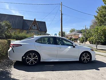 Toyota: Toyota Camry: 2020 г., 2.5 л, Автомат, Гибрид, Седан — 9
