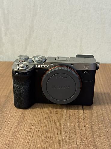 sony 7c: Sony Alpha 7C (ILCE-7C) tam kadr güzgüsüz fotoaparat - Kompakt — 4