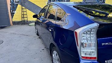 хонда адисей 2010: Toyota Prius: 2011 г., 1.8 л, Вариатор, Гибрид, Хэтчбэк — 5