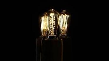 Stilske lampe: UNIKATNE LAMPE OD STAROG ORAHOVOG DRVETA RUČNI RAD | Unikatne — 24