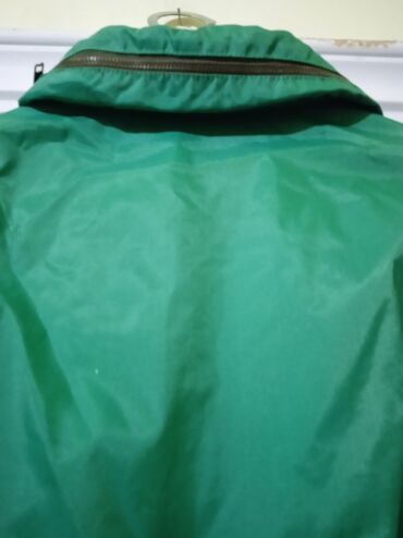 Jakne za prelazni period: Sirina ramena 54cm, sirina ledja 64cm, duzina rukava 60cm, duzina — 8