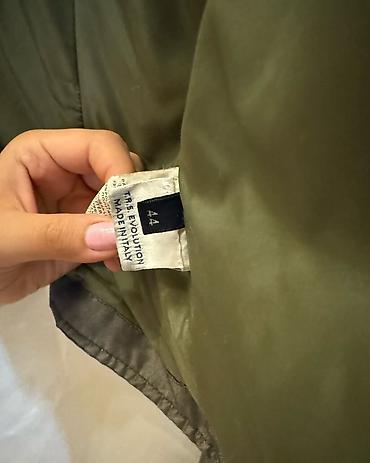 trussardi: Trussardi Jeans qadın gödəkçəsi - Model: TRS Evolution xətti, Made in — 3