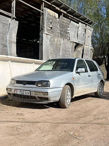 Volkswagen Golf: 1994 г., 1.8 л, Хэтчбэк