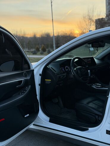 Hyundai: Hyundai Sonata: 2019 г., 2 л, Автомат, Бензин, Седан — 9