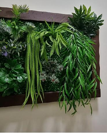 Dekorativ yaşılıq ölçü 140×80 Süni Yaşıl Divar Paneli – dekorativ