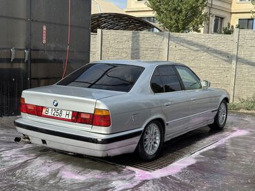 жакшы машина: BMW 5 series: 1990 г., 2 л, Механика, Бензин, Седан