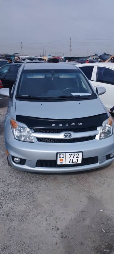 хорошее качество: Toyota ist: 2005 г., 1.5 л, Автомат, Бензин, Хэтчбэк