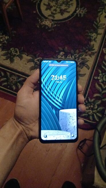 телефон айфон: A13 zavod 64GB
Tam ideal telefon heç bir problemi yoxdu