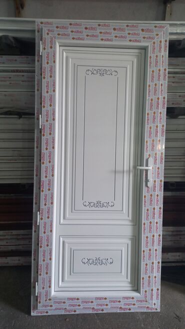 Plastik qapılar: Yeni Plastik qapı Zamok və çərçivə ilə, Zəmanətli, Pulsuz quraşdırma, Rayonlara çatdırılma, Pulsuz çatdırılma, Ödənişli çatdırılma — 4