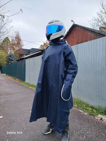 пончо дождевик: Плащ-дождевик высокого качества с вшитыми варежками - Тип