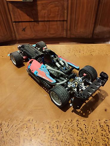 oyuncaq ayi type 1: LEGO FORMULA 1 AVTOMOBİLİ. Aşağı yeri var.Yaxşı — 3