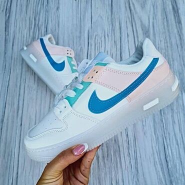 Patike: Nike air force patike

Novo
Brojevi 36 do 41


fb Moja Kupovina 1 — 5
