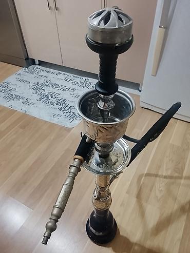 Klassik nargilə dəsti - Material: əsasən parıldayan metal gövdə (əl