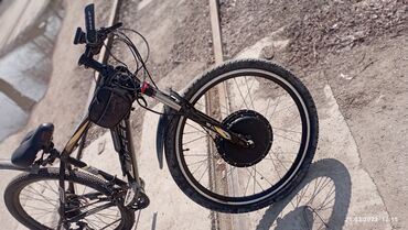 Велосипеды: Продаю велосипед стоит мотор колесо 1000ват на полном ходу! Есть торг