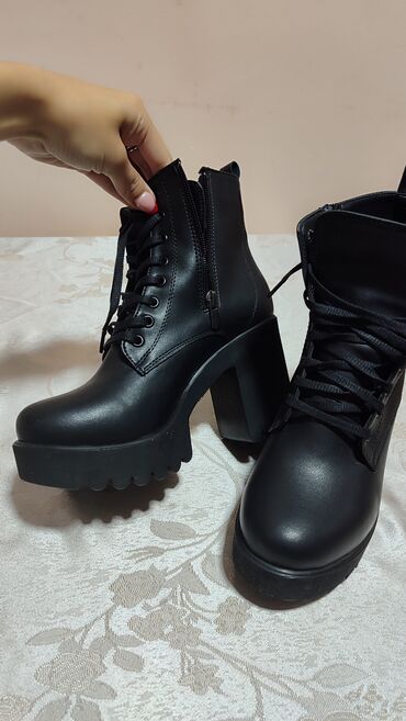 kozne cizme beograd: High boots, 39