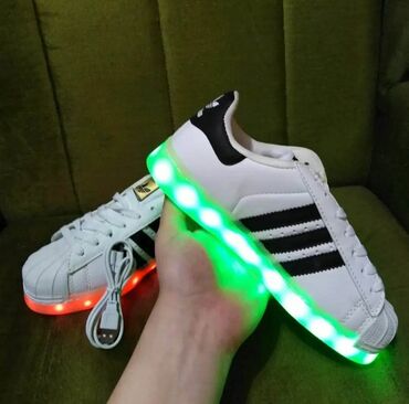 Patike: Patike, veličina - 42 na lalafo.rs — 10 Patike: Patike, veličina - 42 — 10