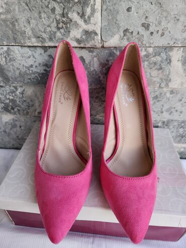 Salonke: Salonke, 40 — 2