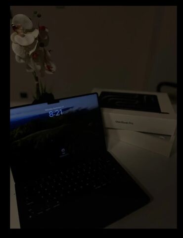 Modemlər və şəbəkə avadanlıqları: İşlənmiş Apple MacBook, 14 ", Apple M3 Pro, 512 GB, Pulsuz çatdırılma