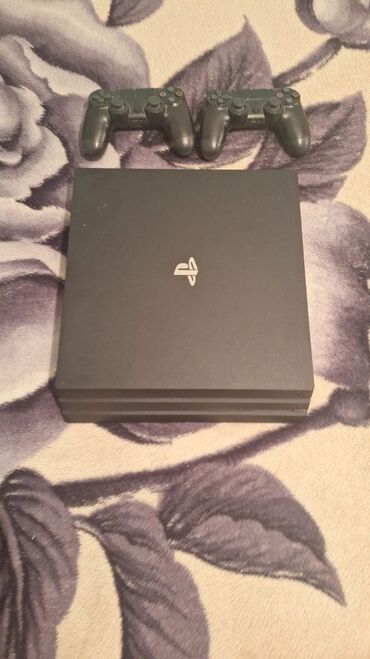 PS4 (Sony Playstation 4): PlayStation 4 pro