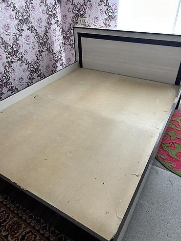 bunk bed: Двуспальная кровать, Б/у, С матрасом, длина - 2000 см — 3