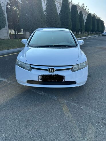 turbo.az tam versiyasi: Honda Civic: 1.3 l | 2007 il Sedan