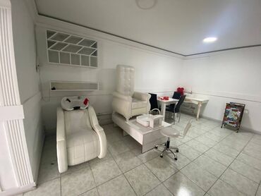Digər kommersiya daşınmaz əmlakı: Hazır gözəllik salonu uzun müddətli icarəyə verilir 80kv sahəsi. 2 -da lalafo.az — 2 Digər kommersiya daşınmaz əmlakı: Hazır gözəllik salonu uzun müddətli icarəyə verilir 80kv sahəsi. 2 — 2