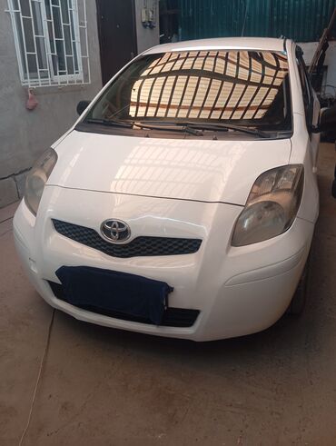 Toyota: Toyota Auris: 2008 г., 1.3 л, Автомат, Бензин, Хэтчбэк